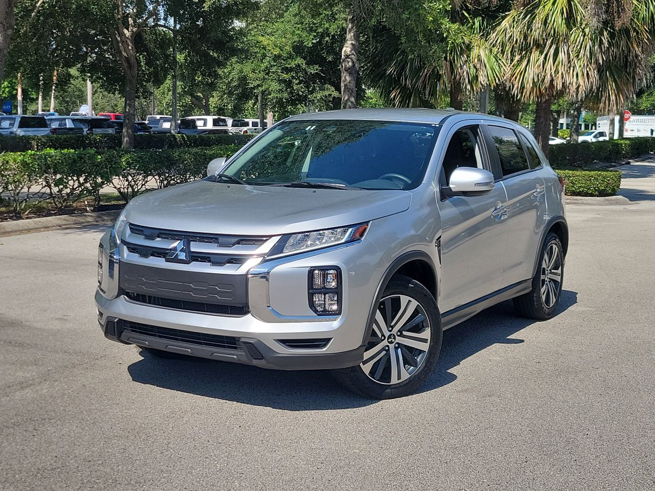 2025 Mitsubishi Outlander Sport 2.0 SE AWC CVT's photo