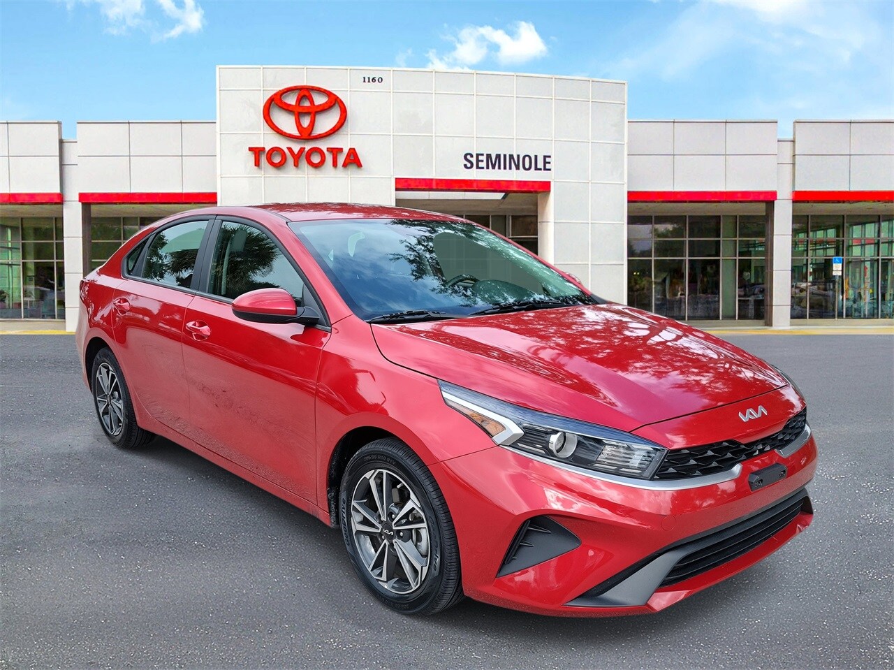 2024 Kia Forte LXS photo 2