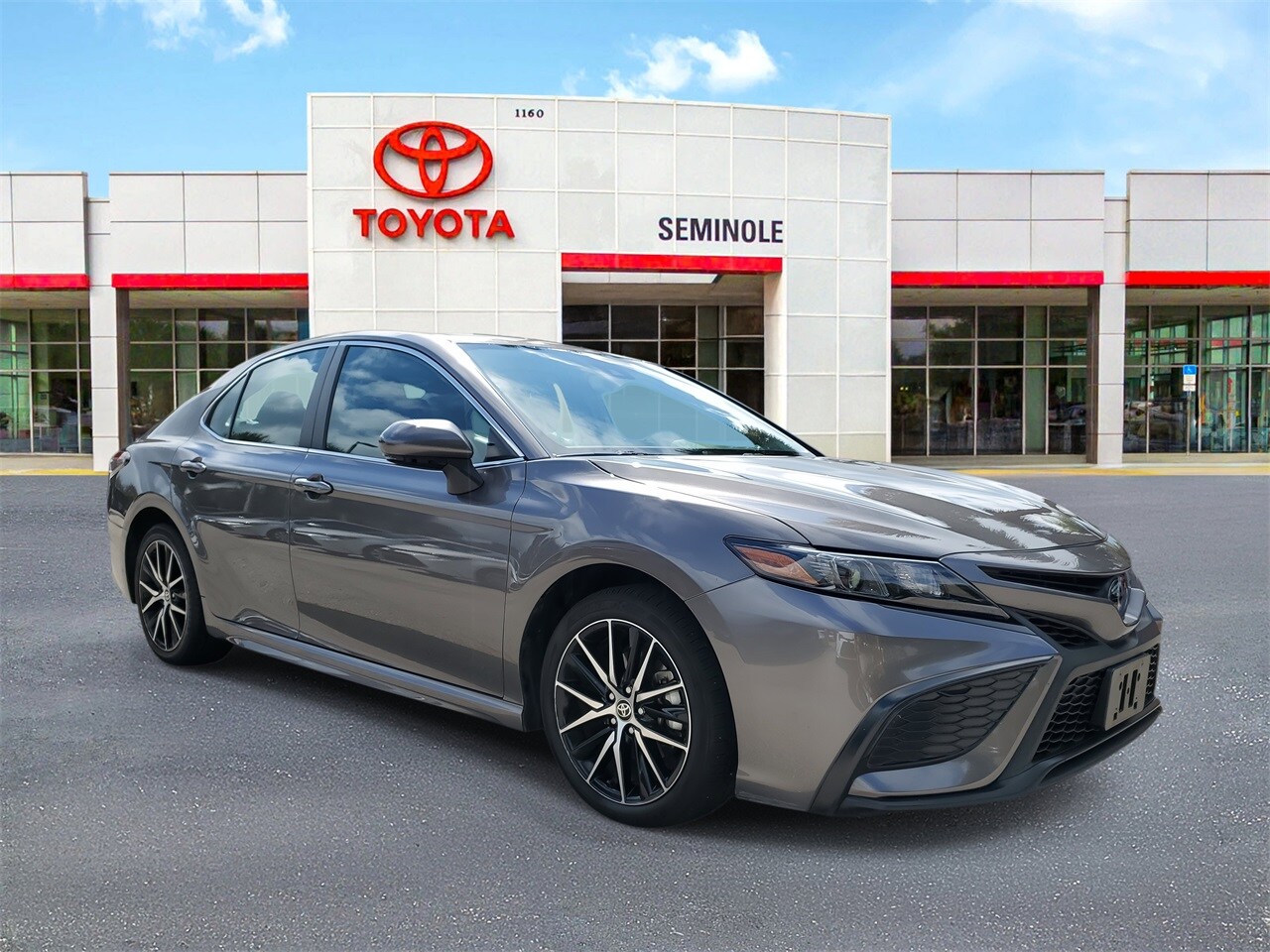 2024 Toyota Camry SE photo 2