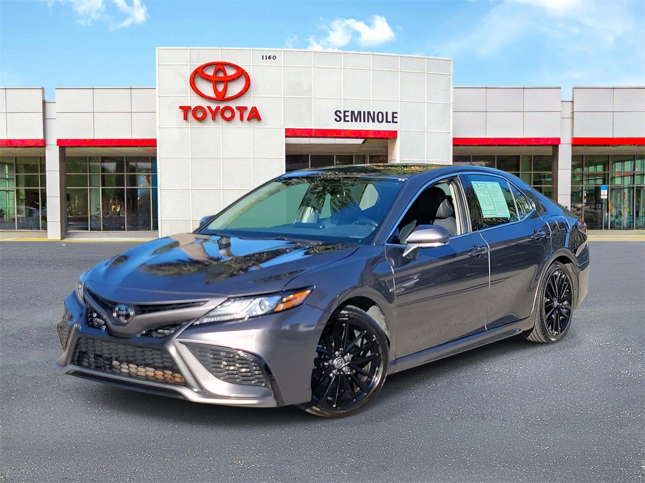 2023 Toyota Camry XSE's photo