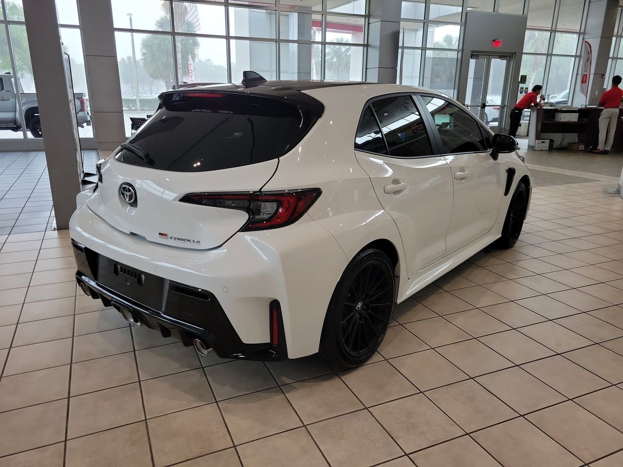 View vehicle photo 3