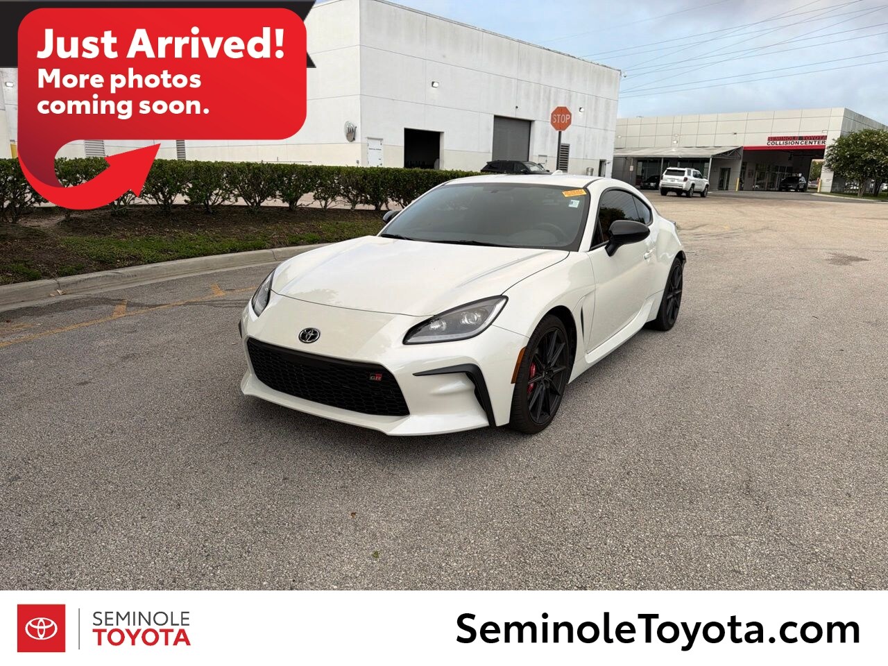 Halo 2024 Toyota GR86 RWD Coupe Rear-Wheel Drive 6-Speed Automatic