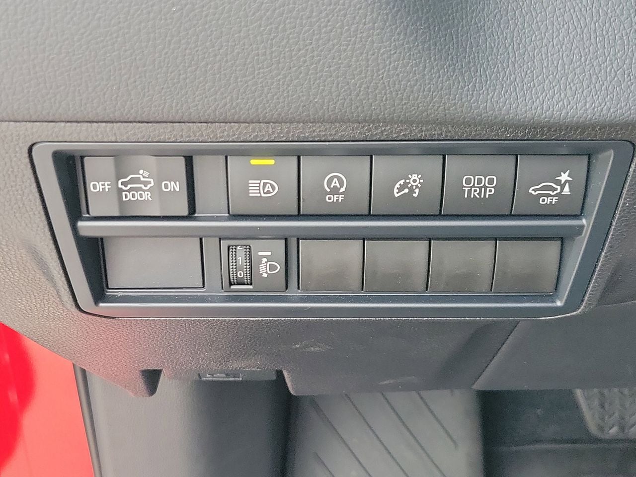 2026 Toyota Tundra Limited - Photo 30