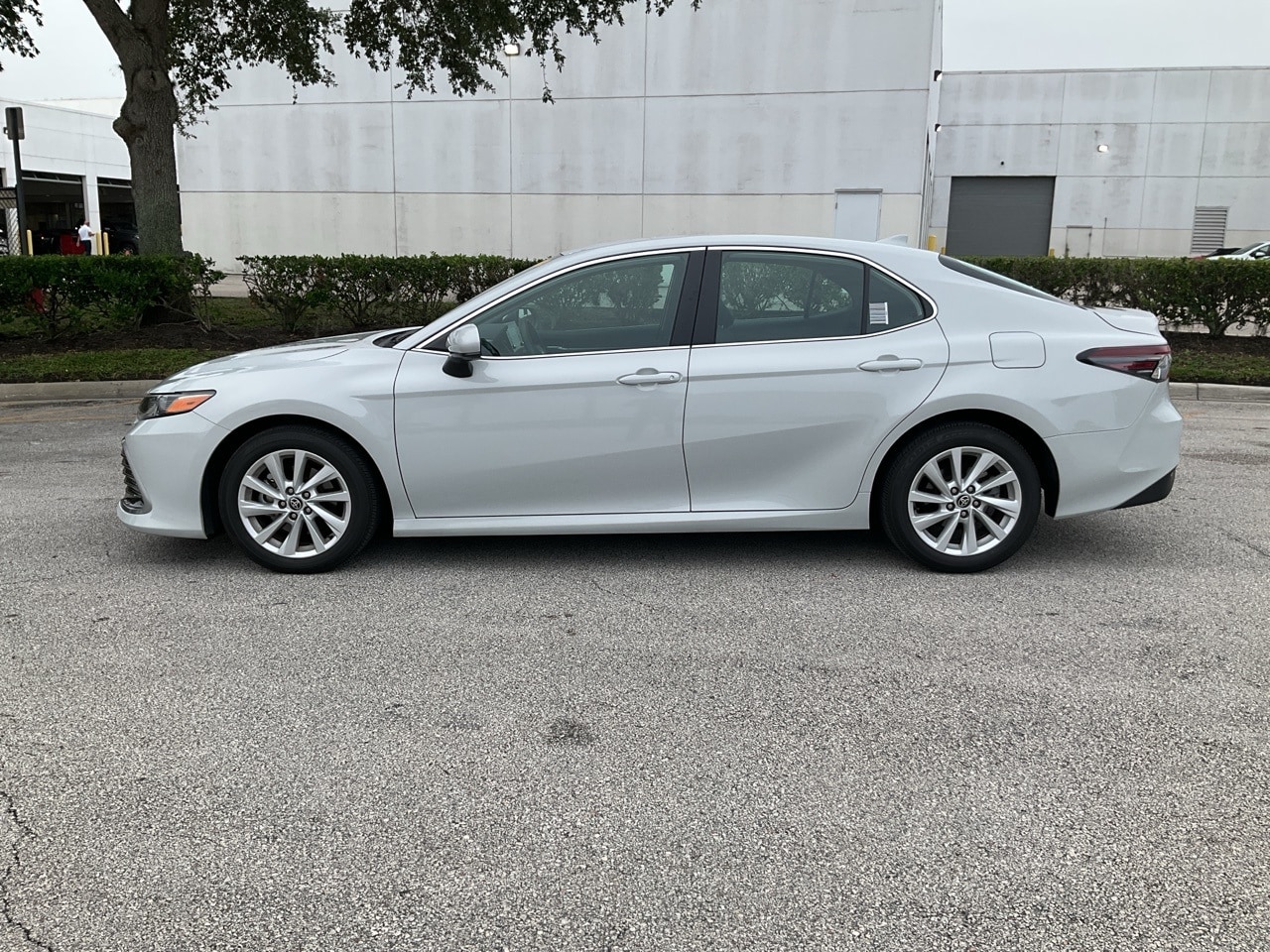 Used 2022 Toyota Camry LE with VIN 4T1C11AKXNU076773 for sale in Sanford, FL