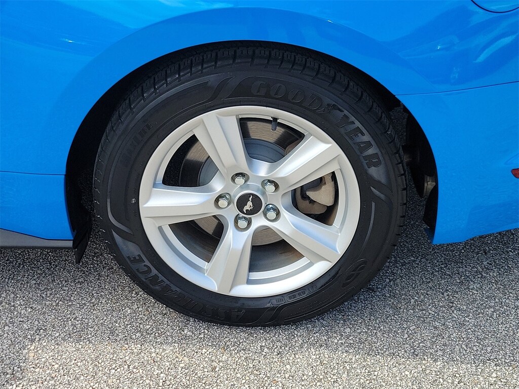 Used 2017 Ford Mustang V6 Coupe