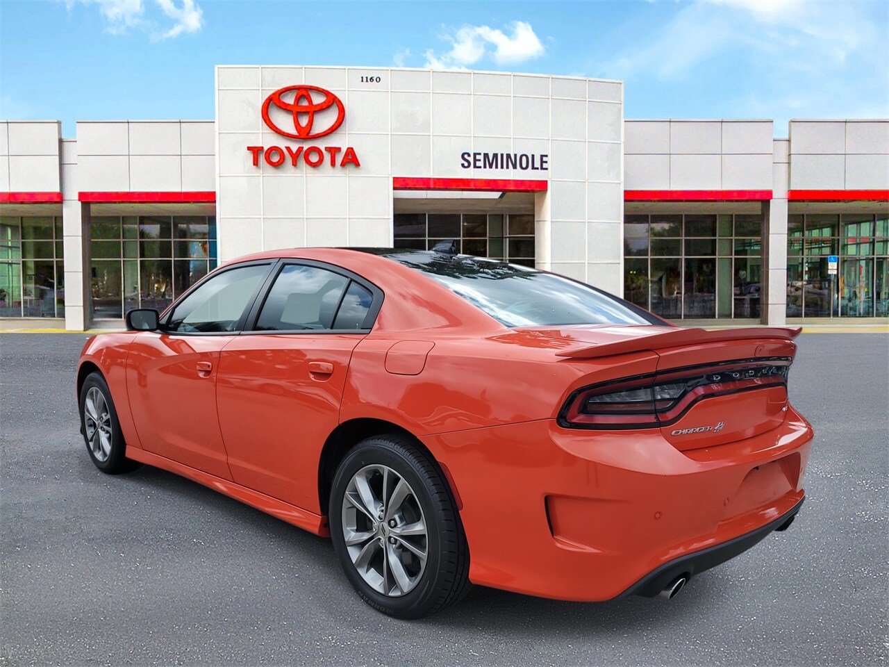 2020 Dodge Charger GT photo 4