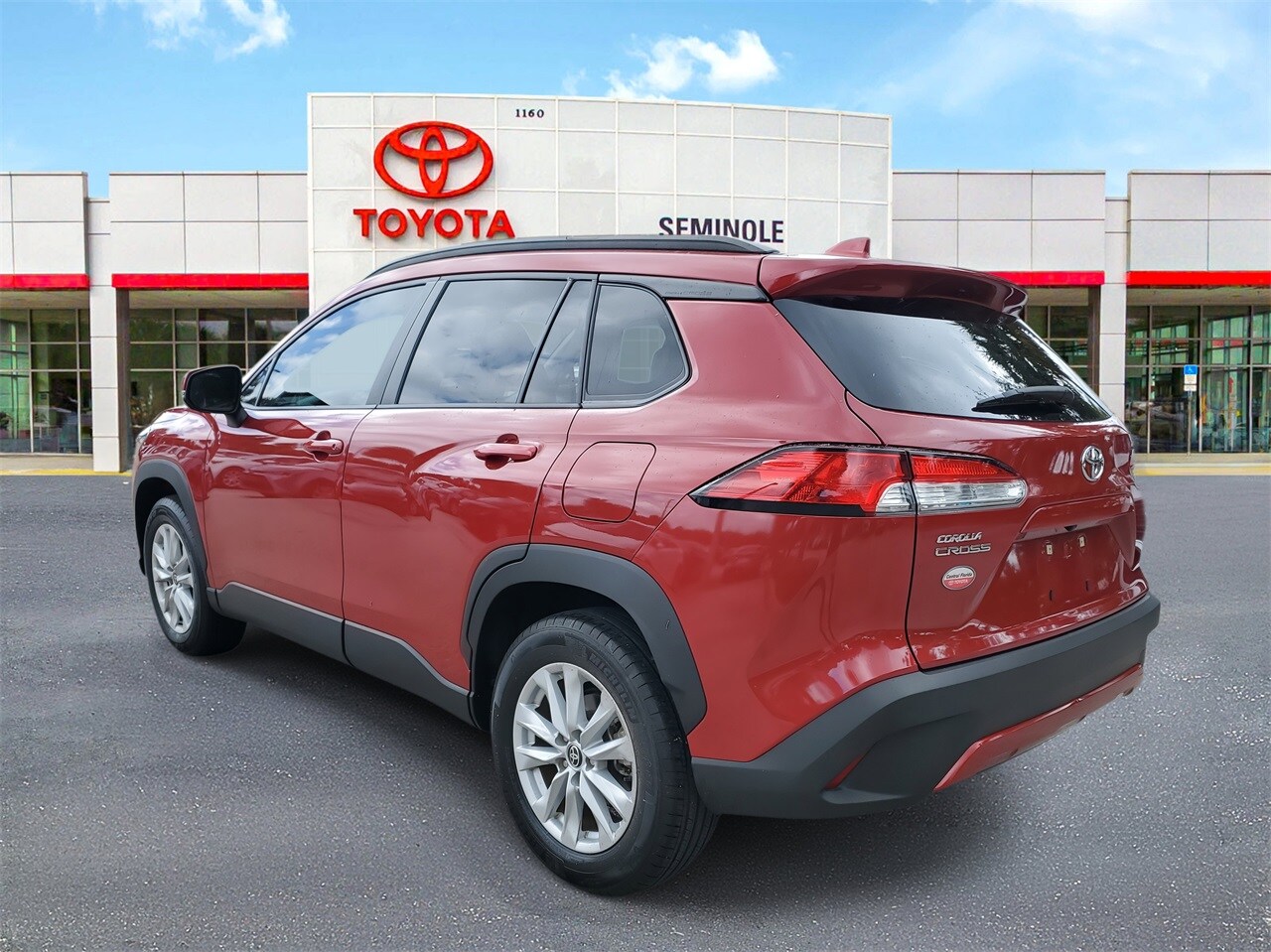 2022 Toyota Corolla Cross LE photo 4