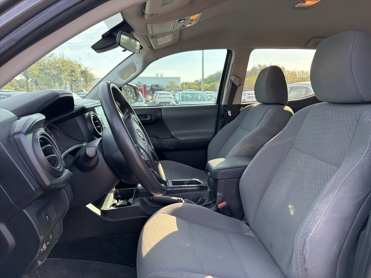 2020 Toyota Tacoma SR photo 4