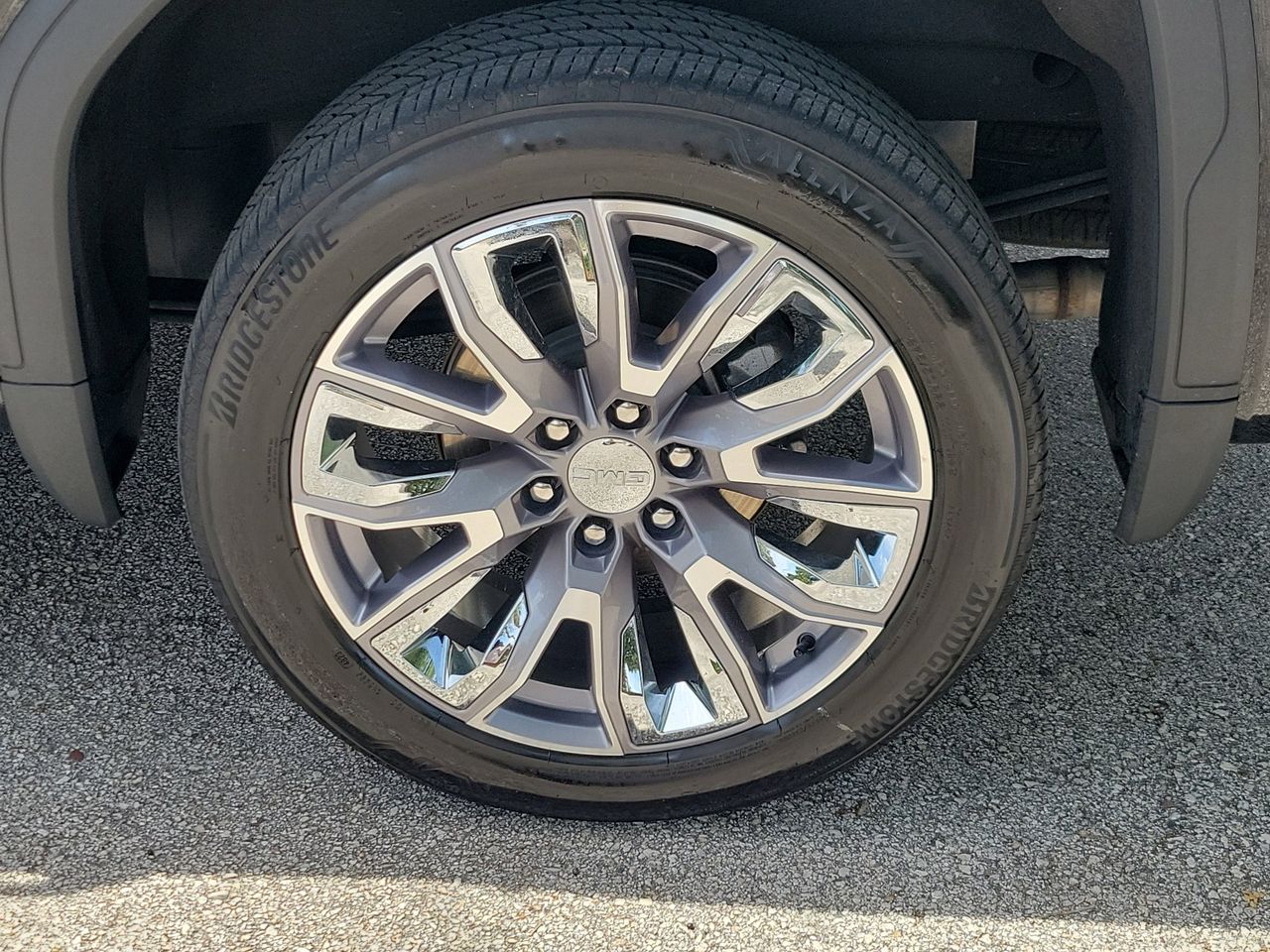 View vehicle photo 5