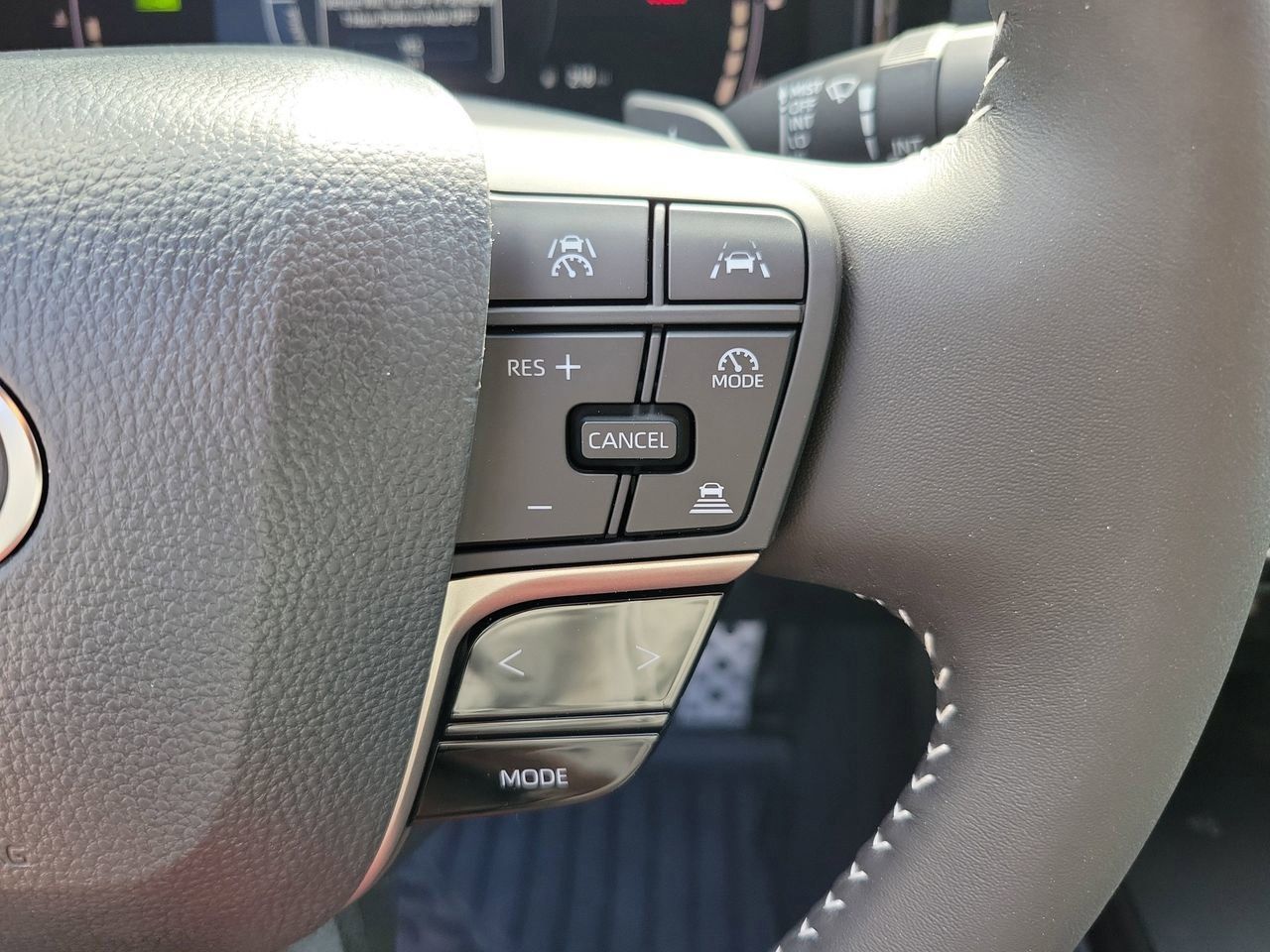 2026 Toyota Camry SE - Photo 21