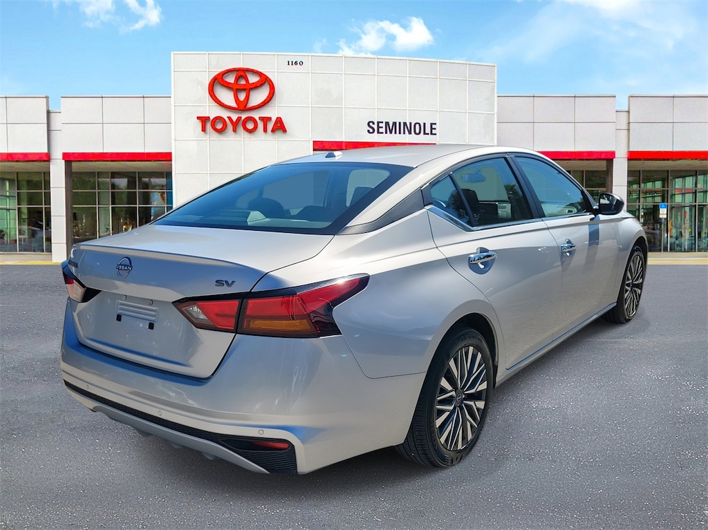 Used 2024 Nissan Altima 2.5 SV Sedan