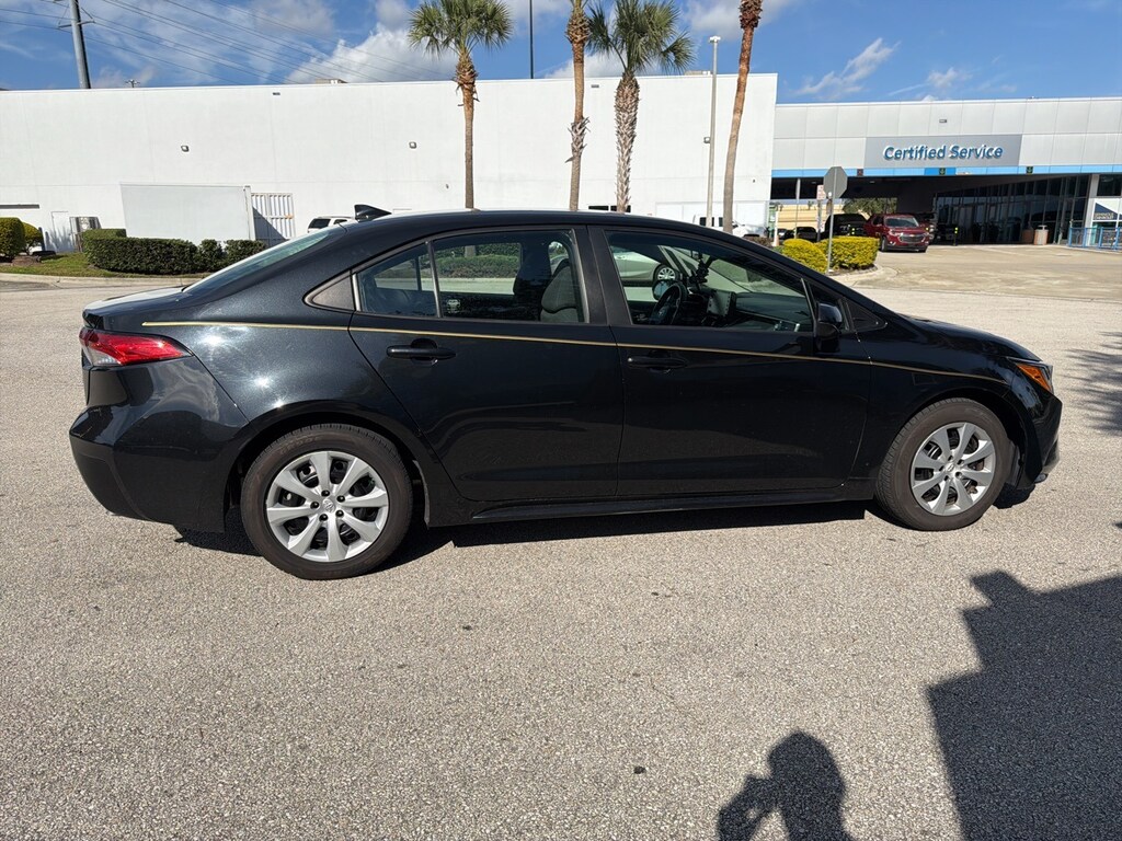 Used 2022 Toyota Corolla LE Sedan