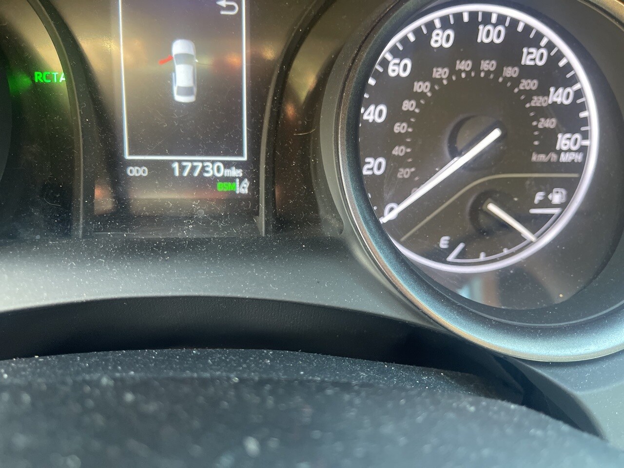 2024 Toyota Camry SE photo 2