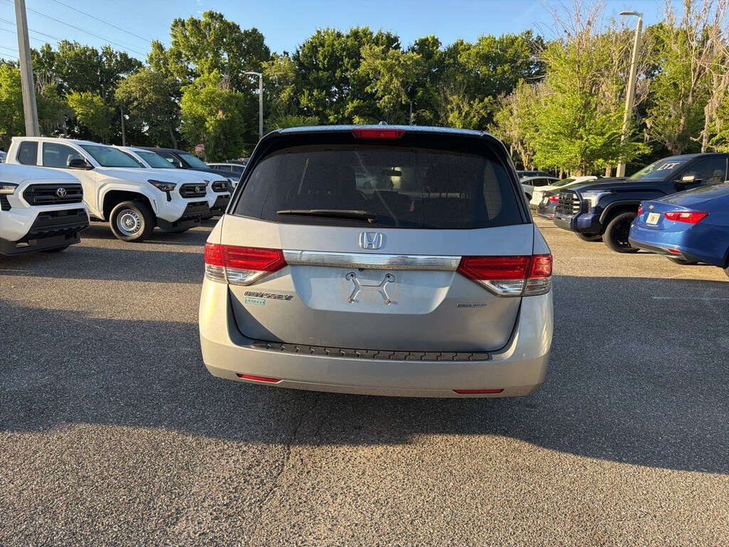 Used 2016 Honda Odyssey SE Minivan/Van