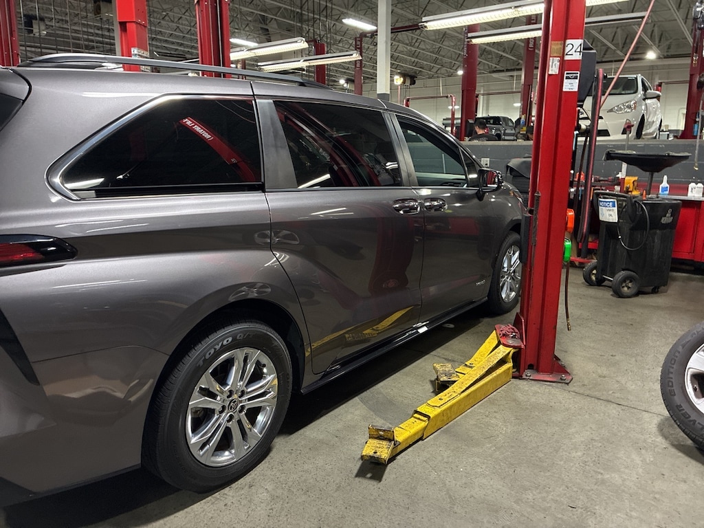 Used 2021 Toyota Sienna XSE Minivan/Van