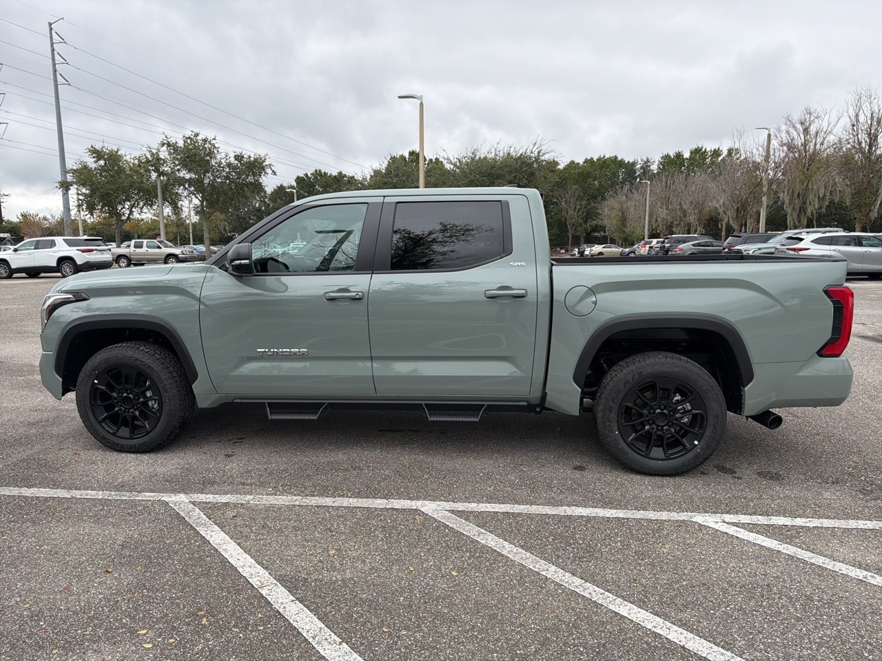 2025 Toyota Tundra SR5's photo
