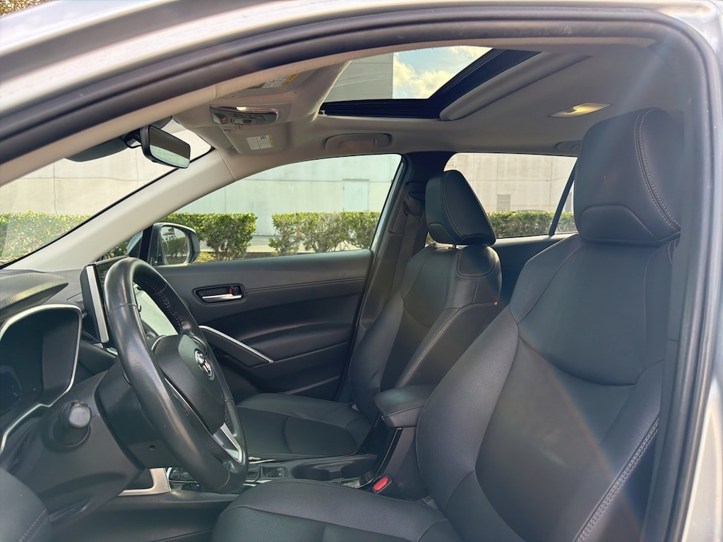 Used 2022 Toyota Corolla Cross XLE SUV