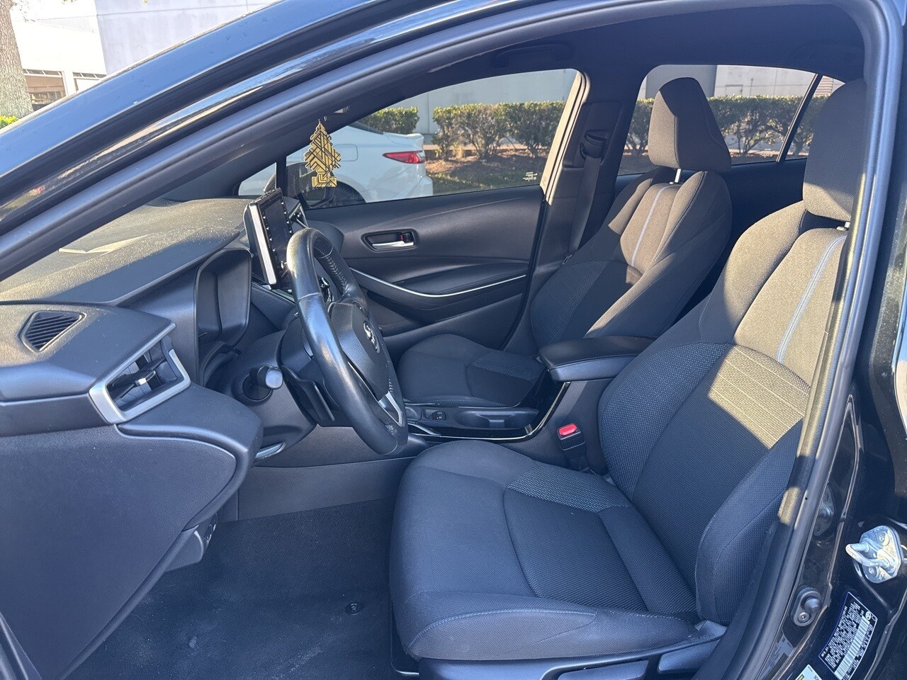 2021 Toyota Corolla SE photo 4