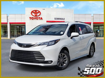 2026 Toyota Sienna XLE 8 Passenger Van Passenger Van