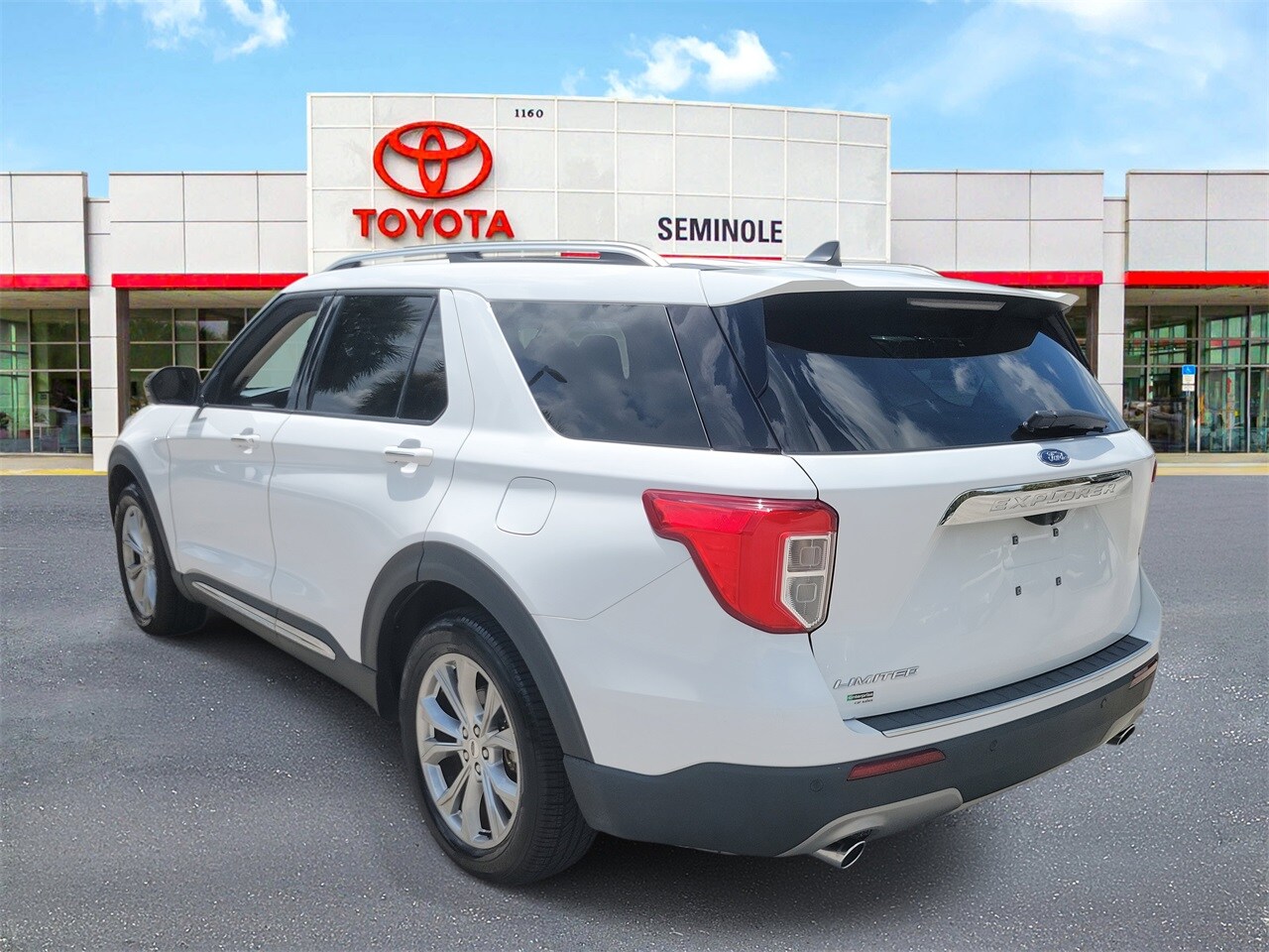 2022 Ford Explorer Limited photo 4