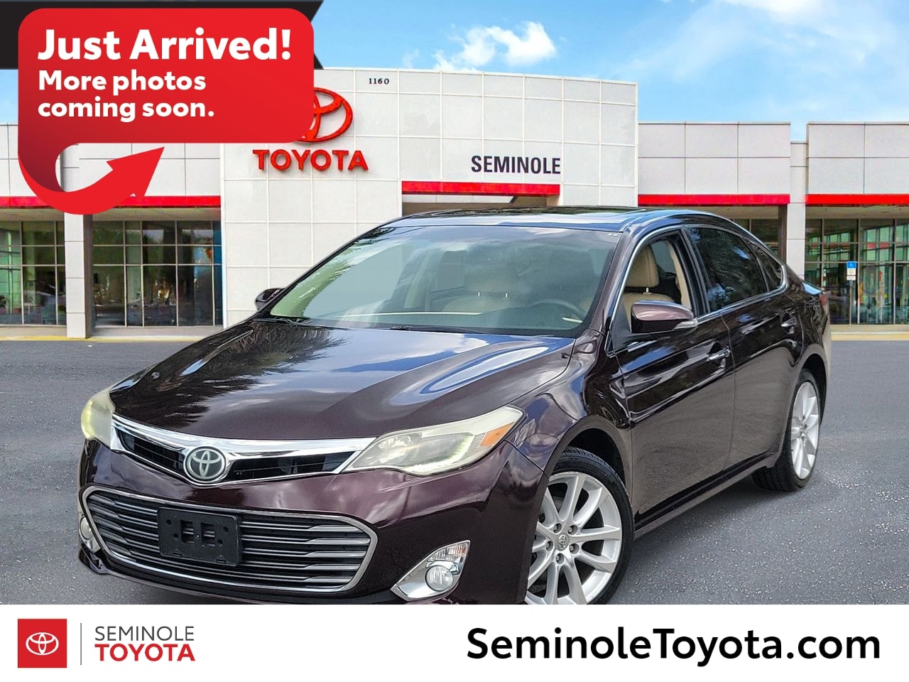 2015 Toyota Avalon Limited's photo