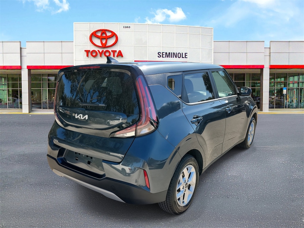 Used 2025 Kia Soul LX Hatchback