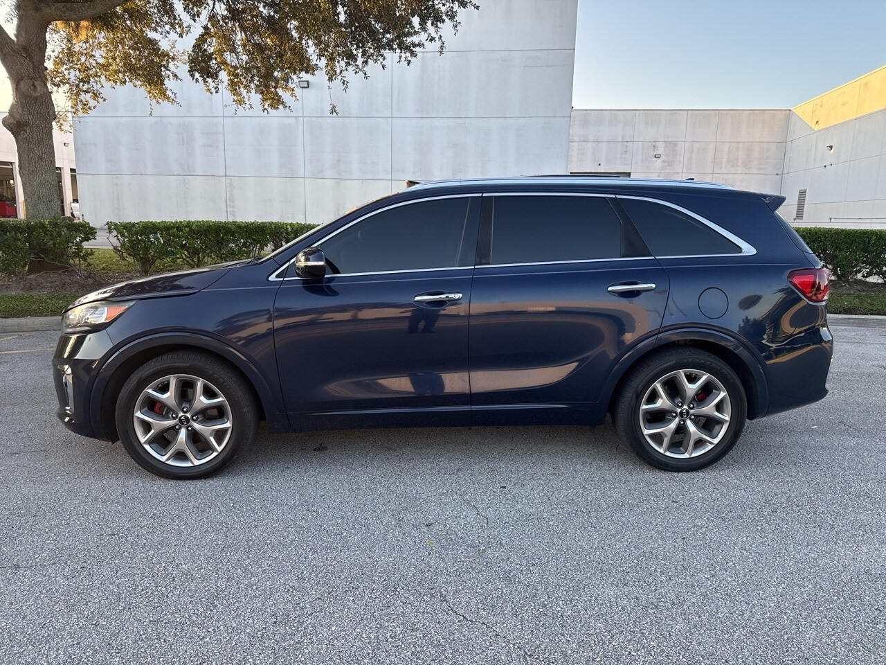 2019 Kia Sorento SX photo 2