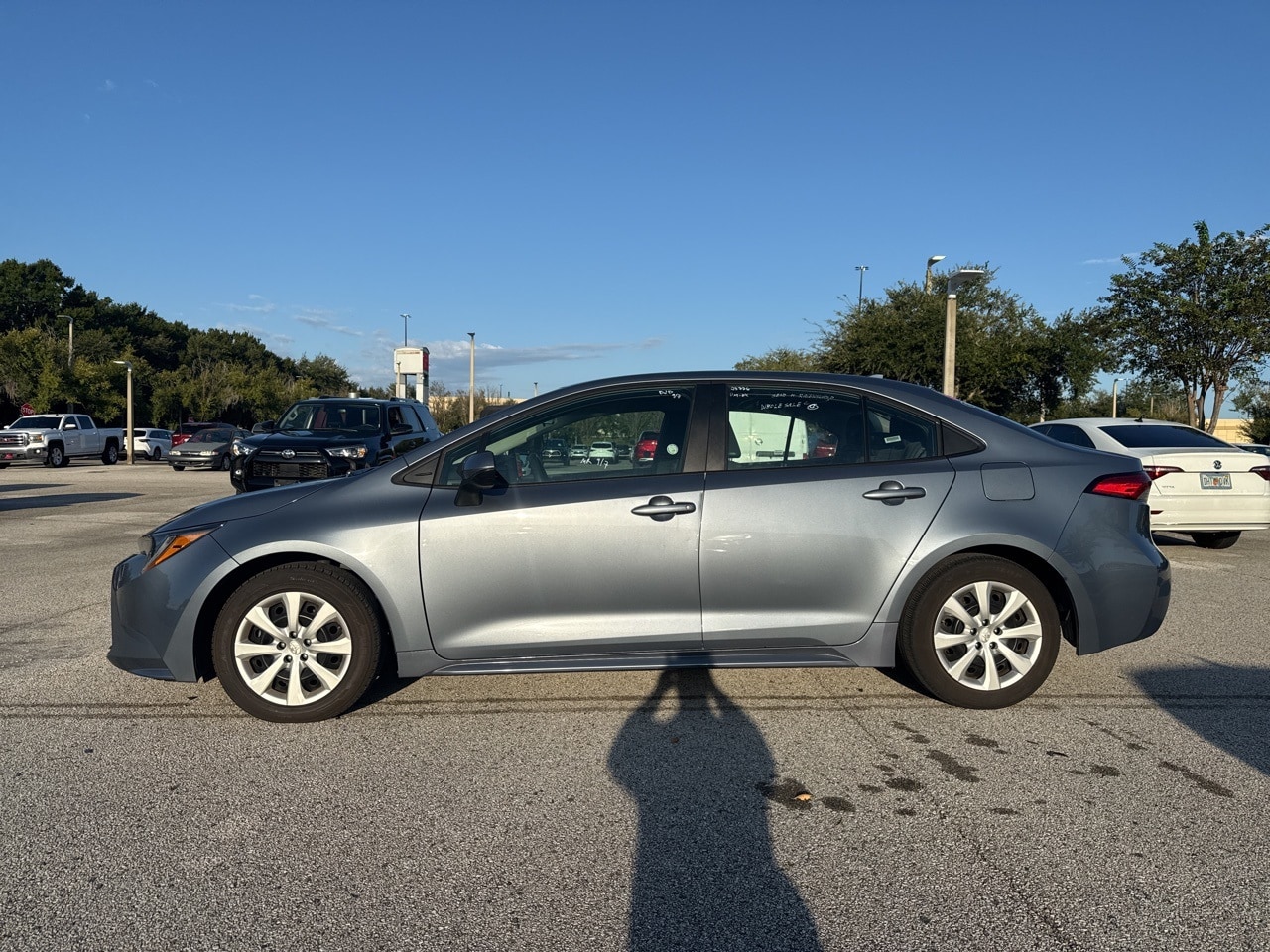 Used 2024 Toyota Corolla LE with VIN 5YFB4MDE3RP177266 for sale in Northfield, Minnesota