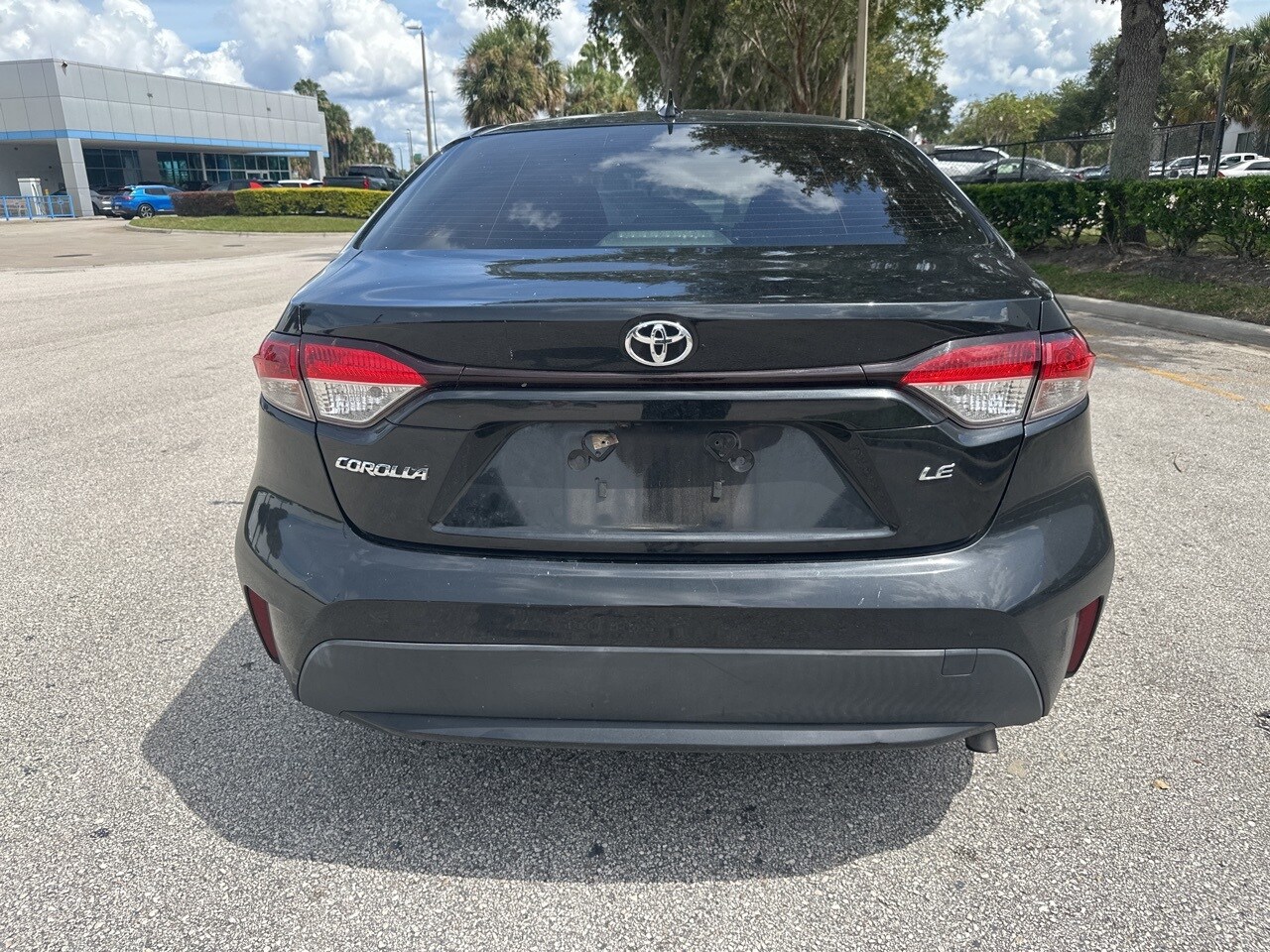 2020 Toyota Corolla LE photo 4