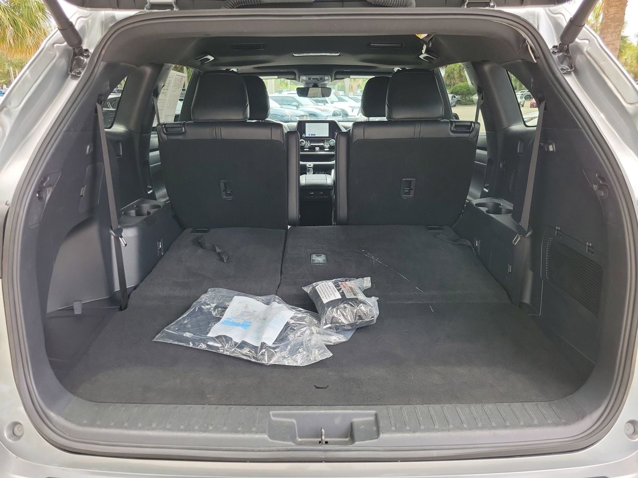 2025 Toyota Highlander XSE - Photo 8