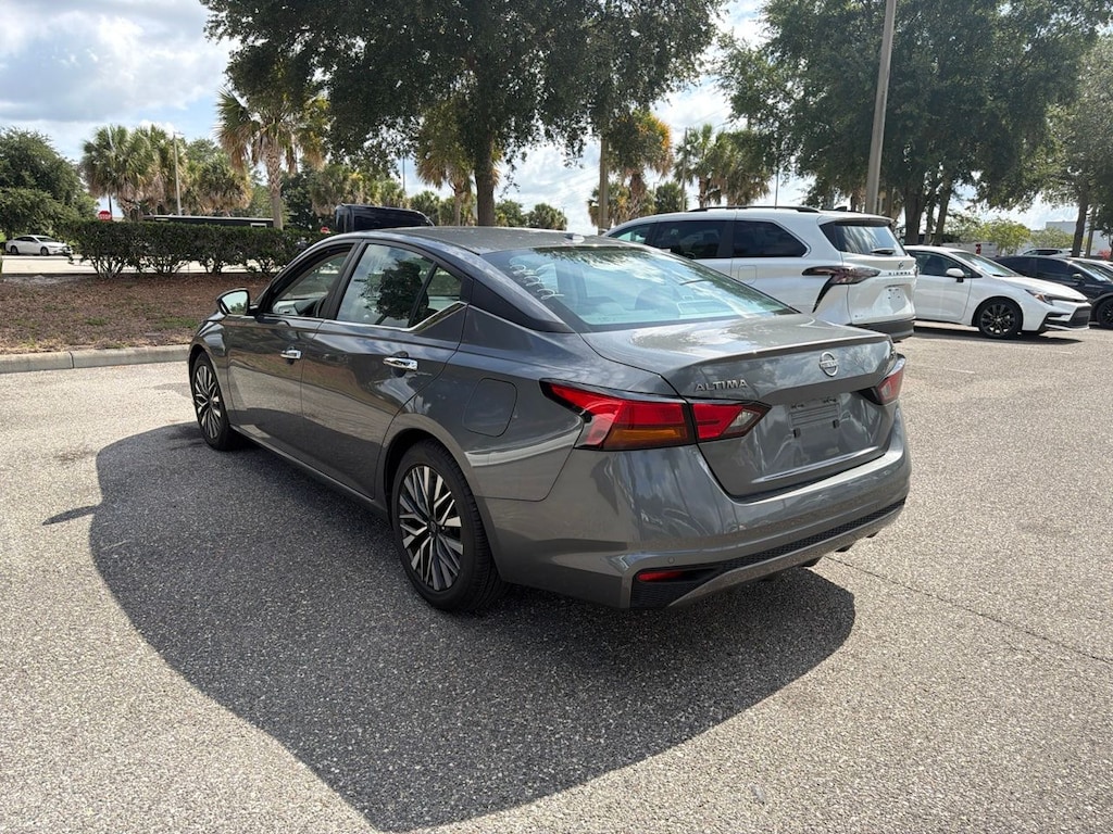 Used 2024 Nissan Altima 2.5 SV Sedan
