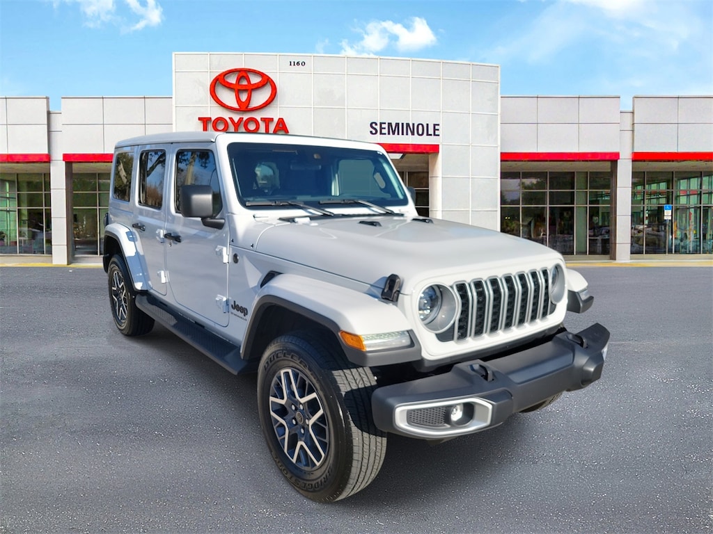 Used 2025 Jeep Wrangler Sahara SUV