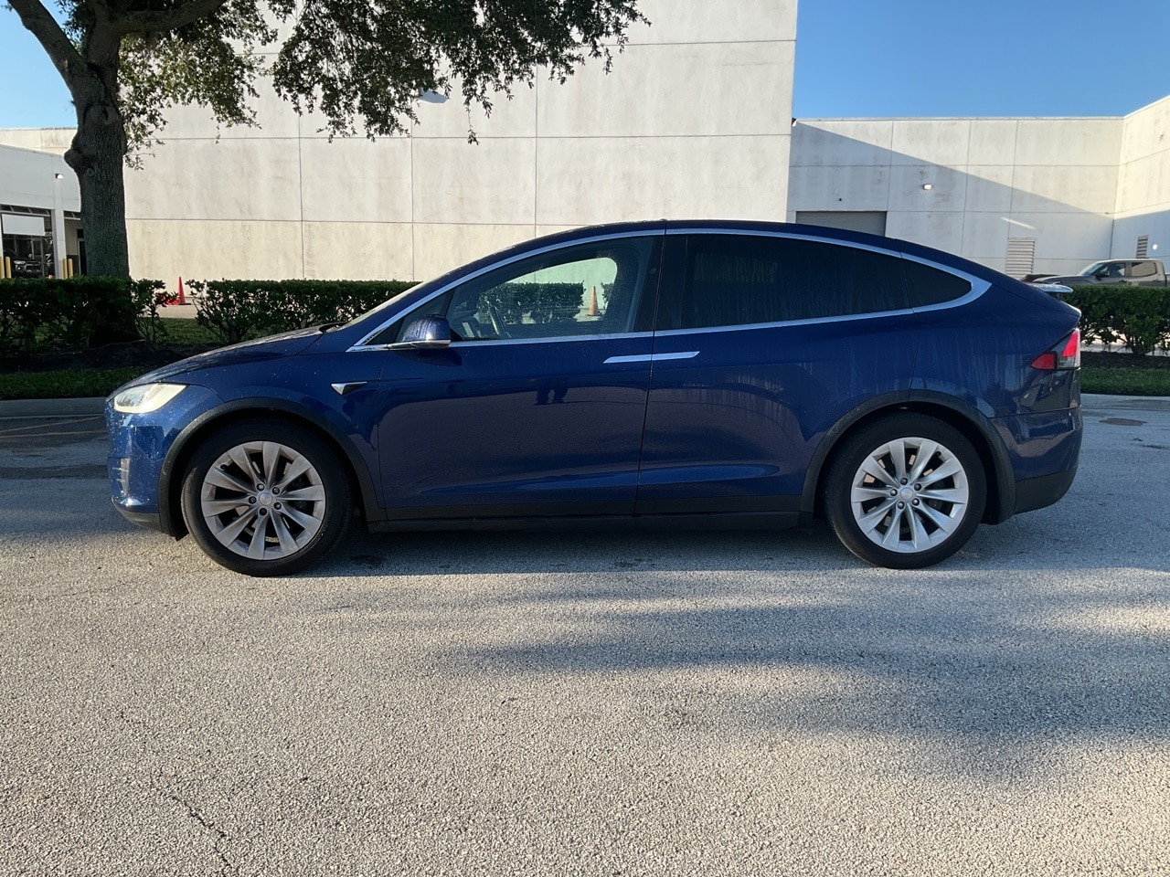 Used 2018 Tesla Model X 75D with VIN 5YJXCDE24JF141986 for sale in Sanford, FL