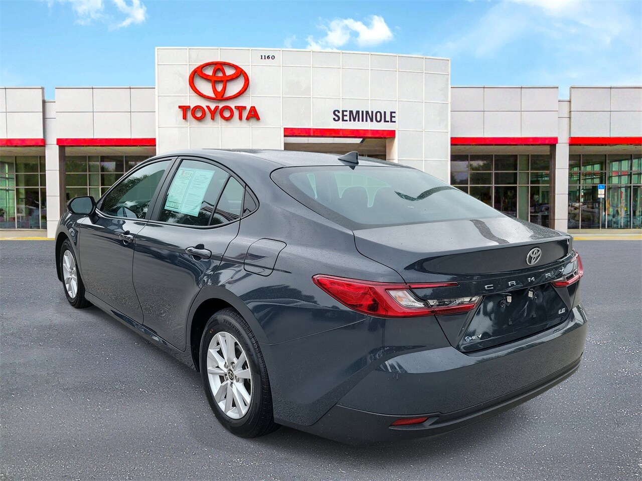 2025 Toyota Camry LE photo 3