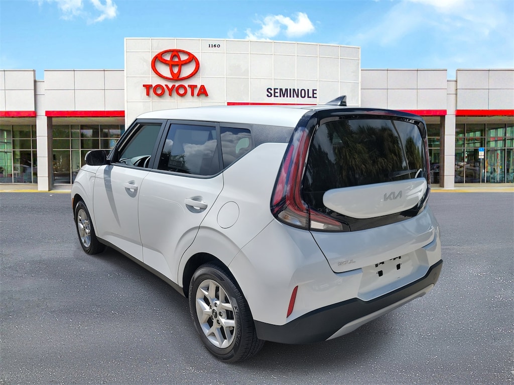 Used 2024 Kia Soul LX Hatchback