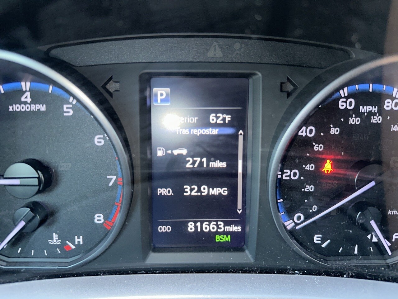 2018 Toyota RAV4 Adventure XLE photo 2