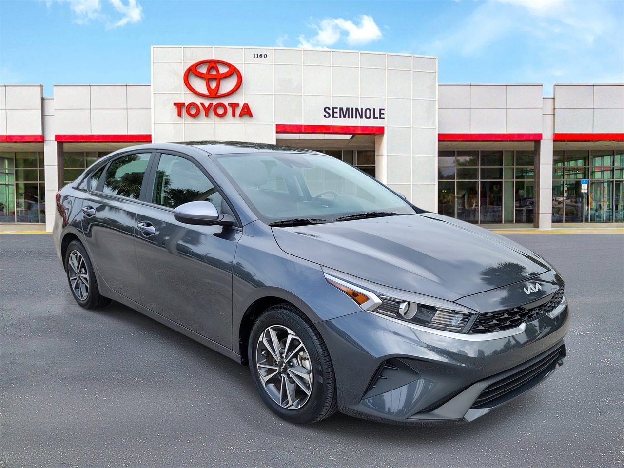 Used 2024 Kia Forte LXS with VIN 3KPF24AD5RE775587 for sale in Sanford, FL