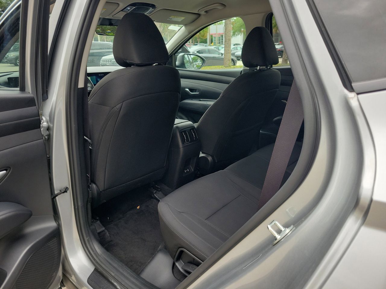 2025 Hyundai Tucson SEL - Photo 17