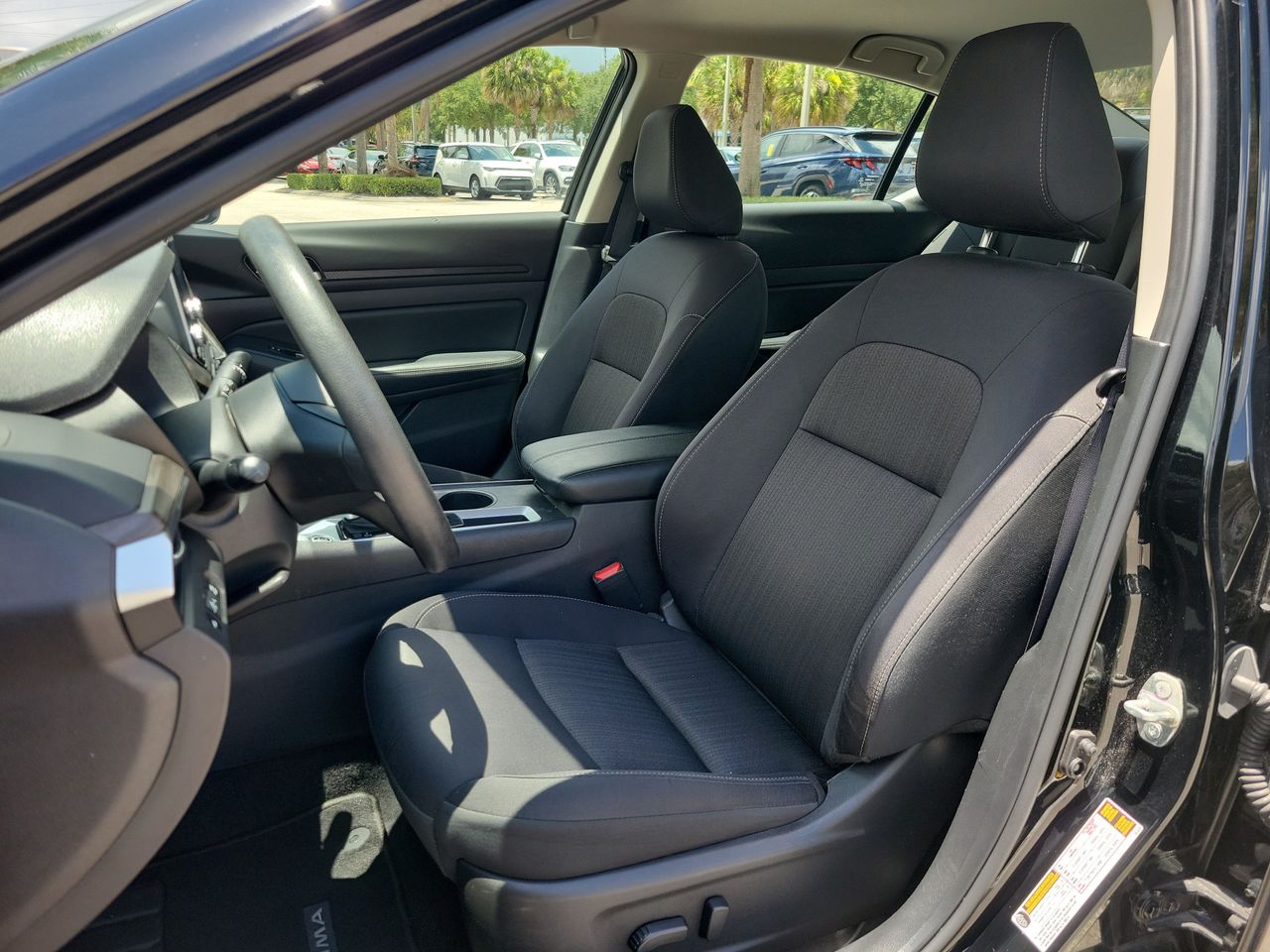 2025 Nissan Altima SV - Photo 15