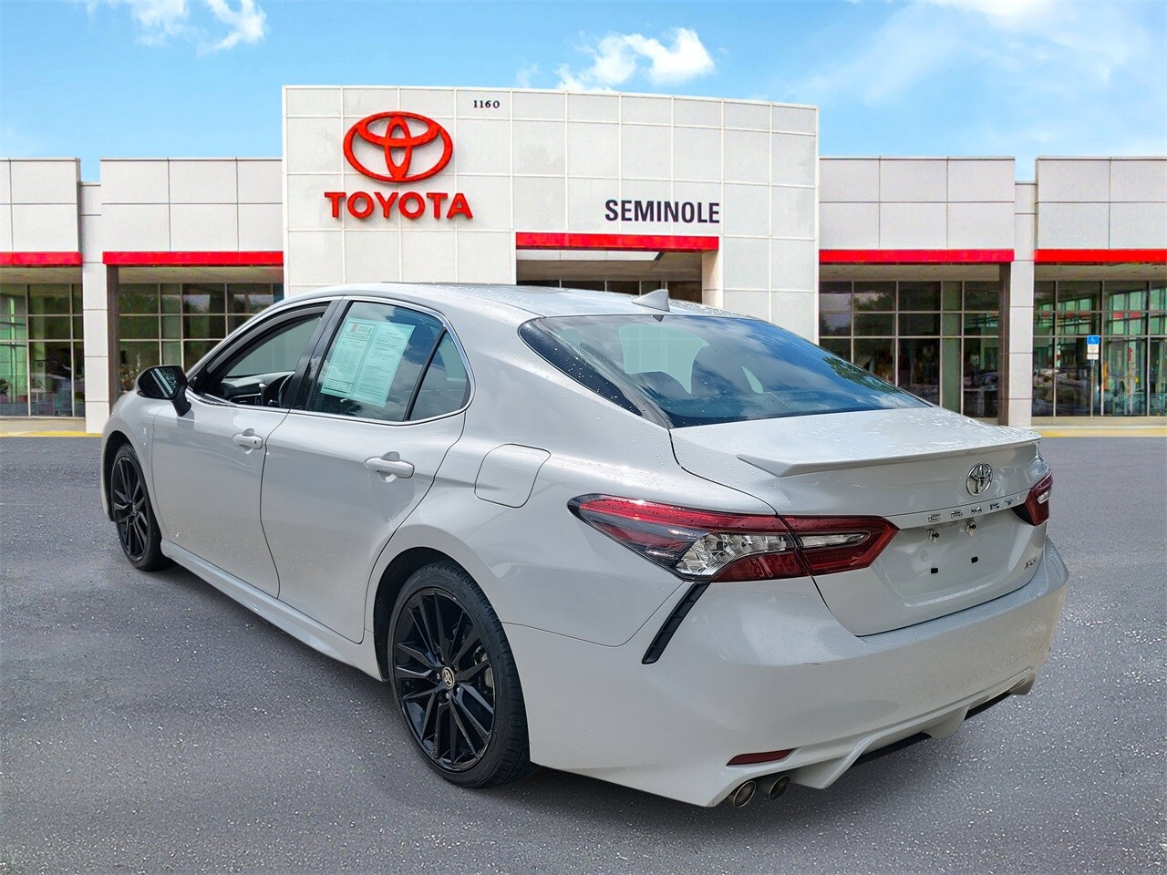 2023 Toyota Camry XSE photo 4