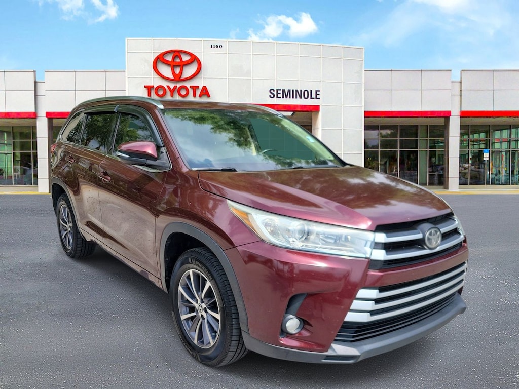Used 2017 Toyota Highlander XLE SUV