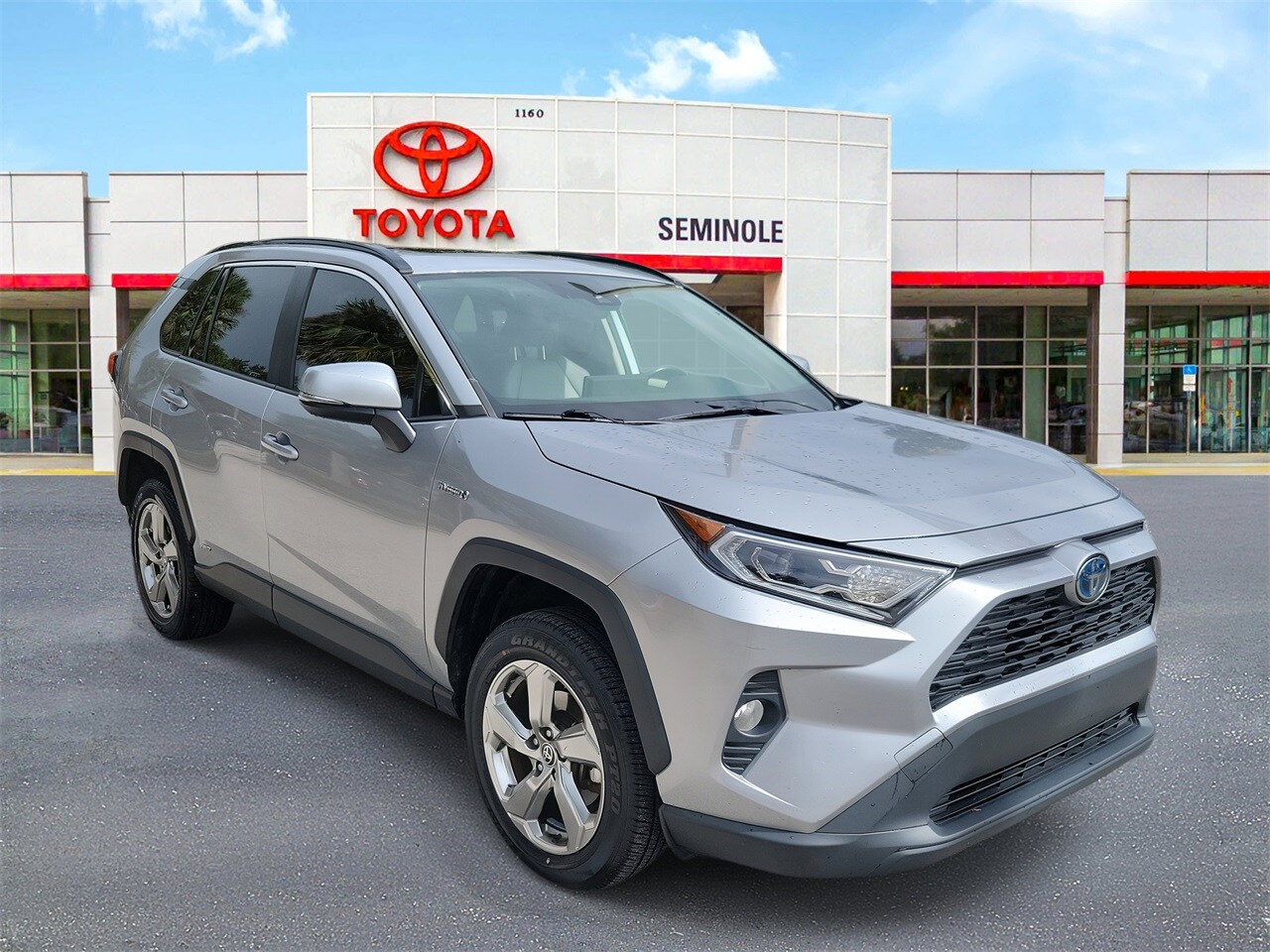 2021 Toyota RAV4 Hybrid XLE Premium photo 2
