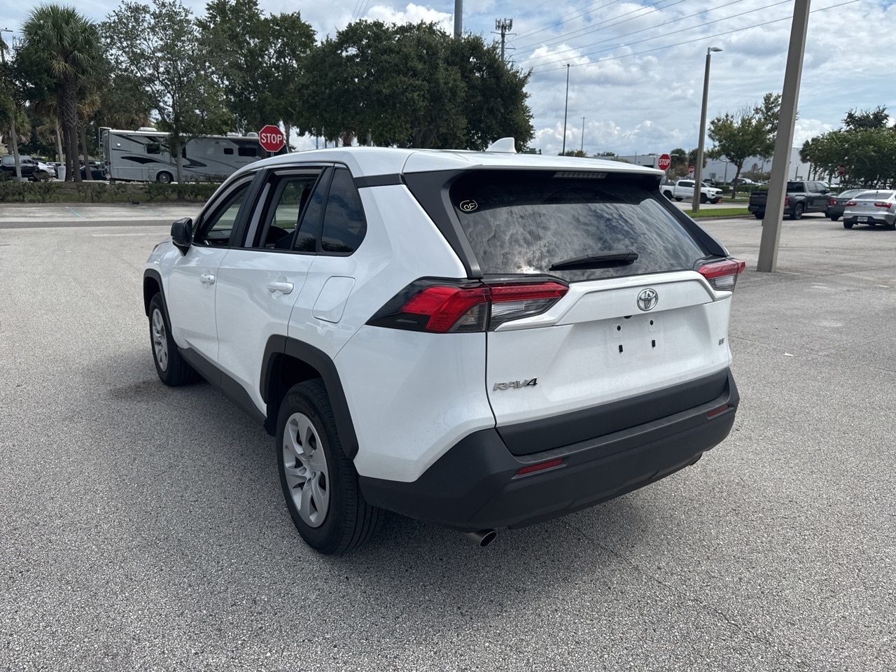 Used 2024 Toyota RAV4 LE with VIN 2T3H1RFVXRW321656 for sale in Northfield, Minnesota