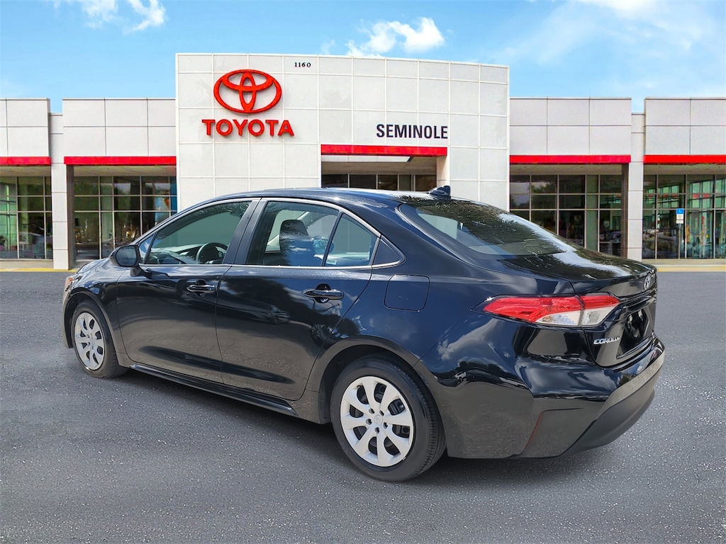 Used 2024 Toyota Corolla LE Sedan