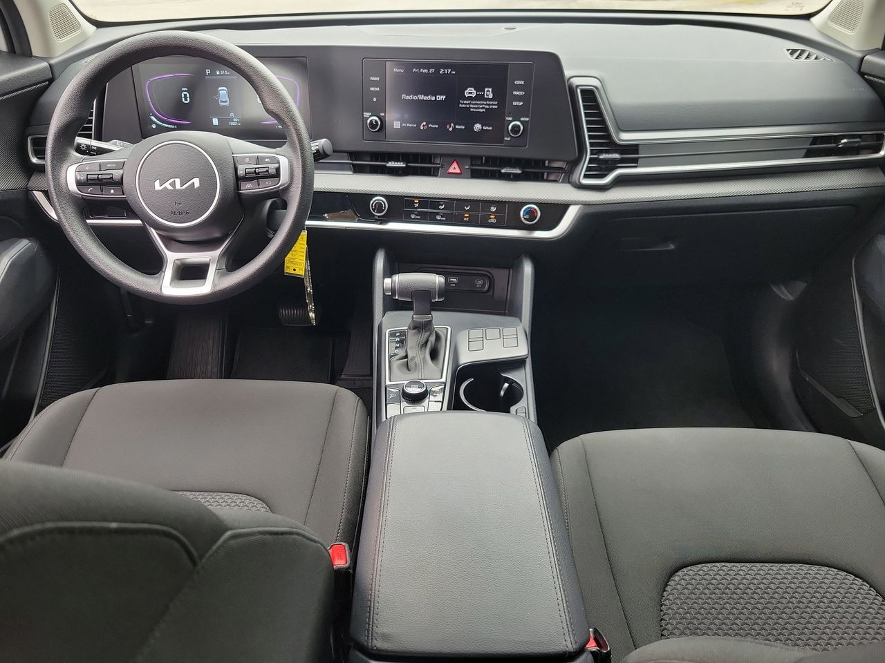 2025 Kia Sportage LX - Photo 11