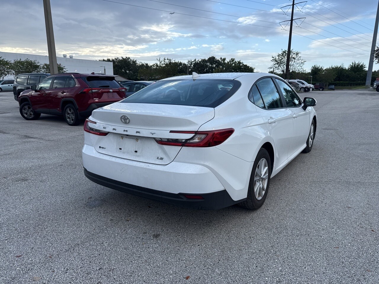 2025 Toyota Camry LE photo 3