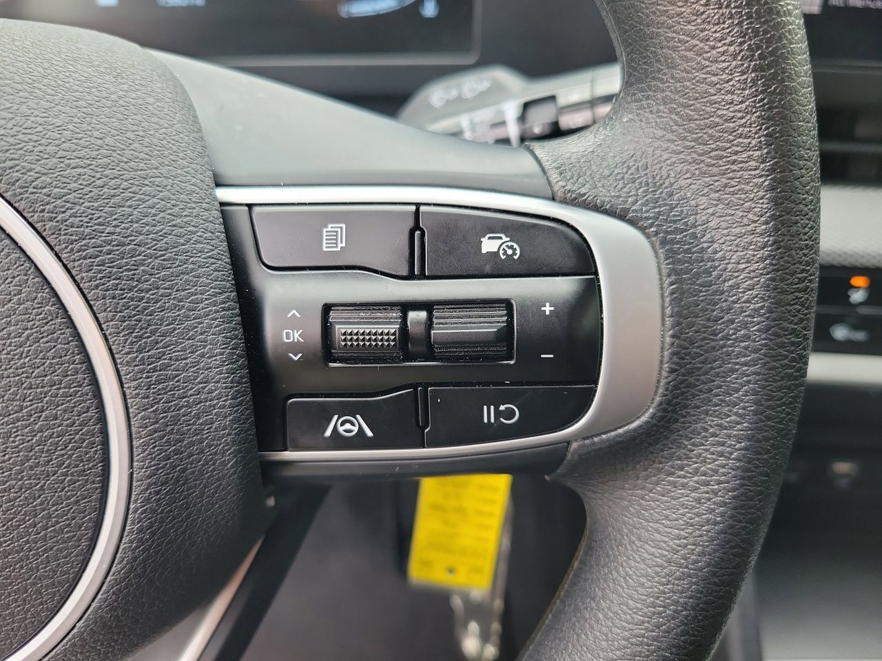 2025 Kia Sportage LX - Photo 19