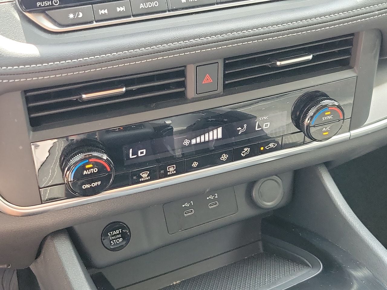 2025 Nissan Rogue SV - Photo 26