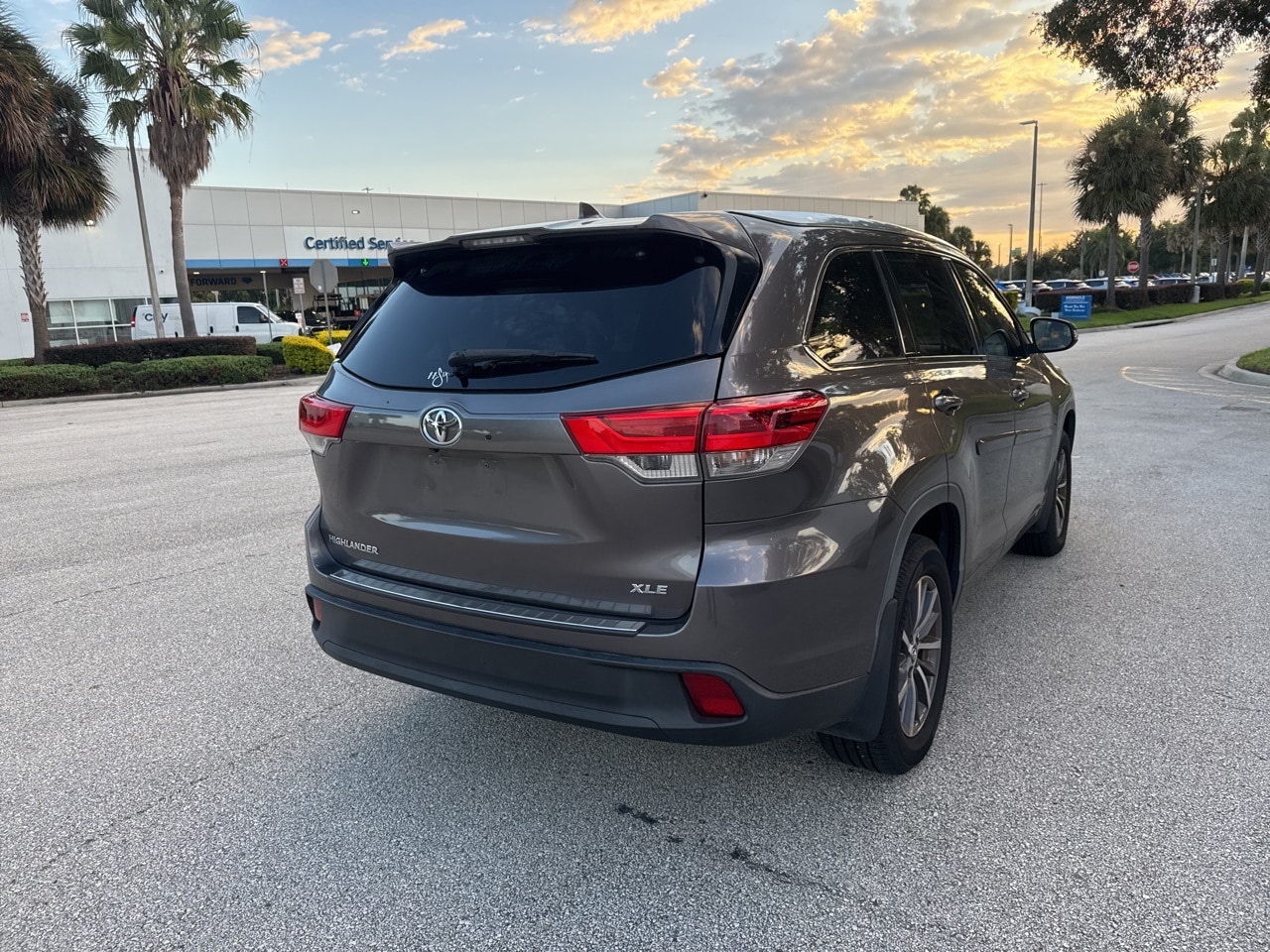 2018 Toyota Highlander XLE photo 3