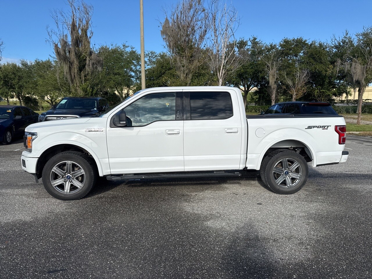 2018 Ford F-150 XLT photo 2